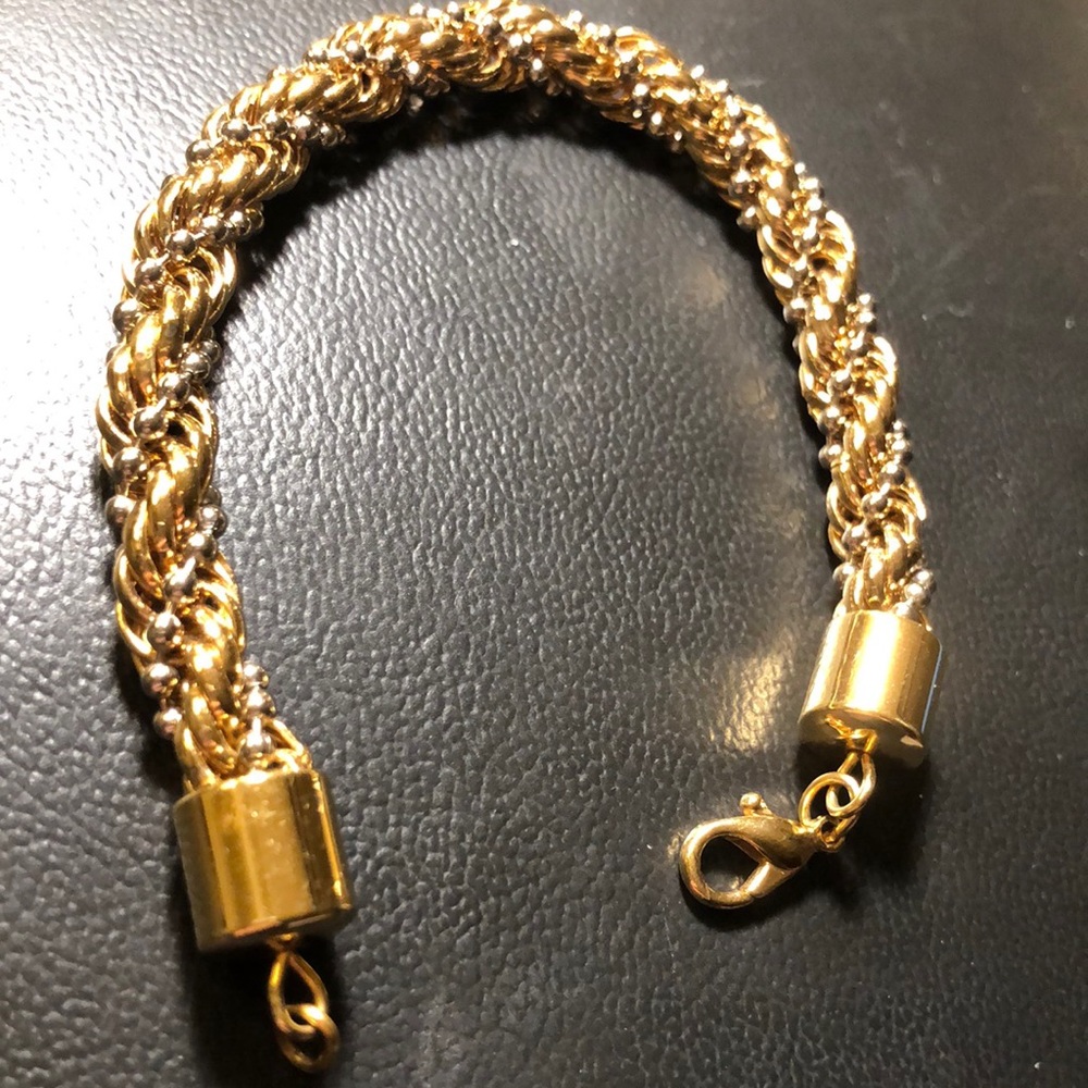 Bracelet of Gold & Silver ToneTwisted Chain Rope Design Claw Clasp